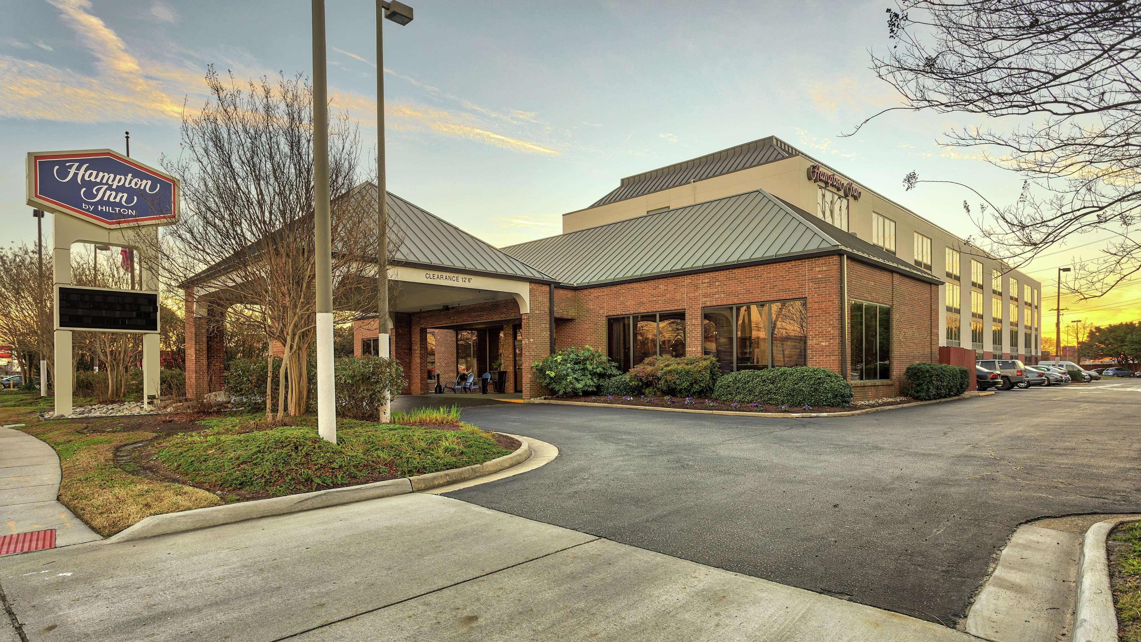 Hampton Inn Norfolk-Naval Base Екстер'єр фото