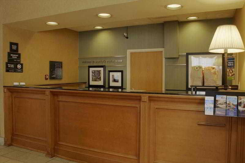 Hampton Inn Norfolk-Naval Base Екстер'єр фото